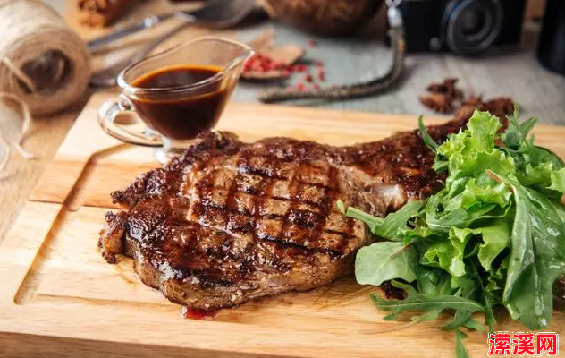 详细阅读:牛排:一场肉质盛宴的历史与文化探索 牛排:一场肉质盛宴的历史与文化探索