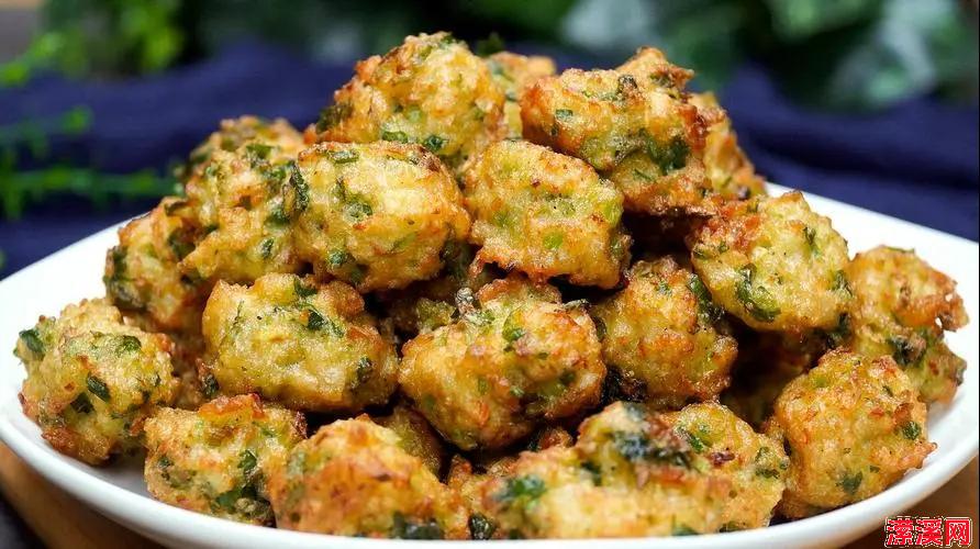 详细阅读:炸萝卜丸子怎样炸蓬松又好吃,大厨教你三招,蓬松酥脆不回软 炸萝卜丸子怎样炸蓬松又好吃,大厨教你三招,蓬松酥脆不回软