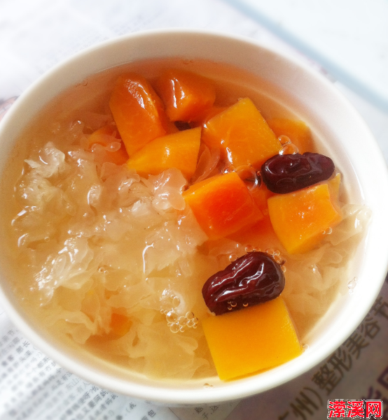 详细阅读:木瓜银耳汤的做法,这是我吃过全宇宙最好吃的木瓜银耳汤 木瓜银耳汤的做法,这是我吃过全宇宙最好吃的木瓜银耳汤