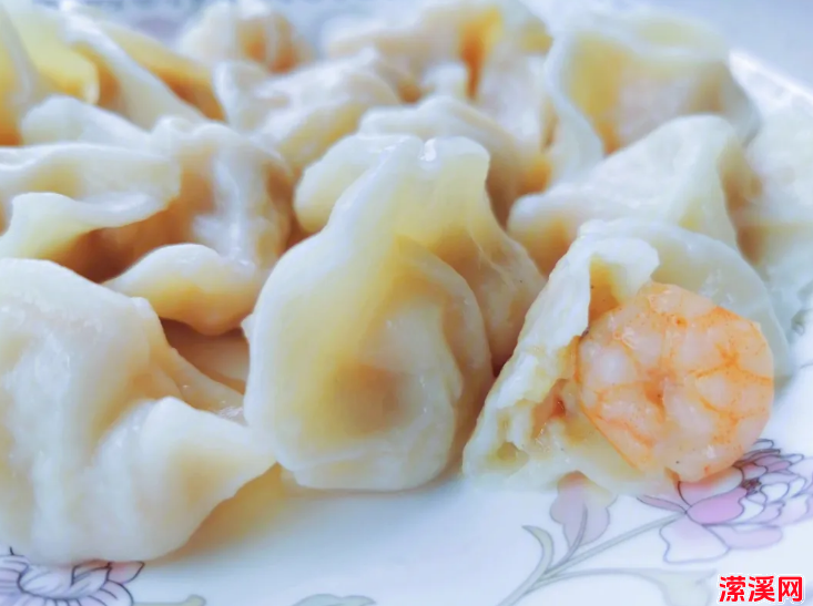 详细阅读:虾仁饺子馅的做法大全,连吃3盘都不过瘾得5种虾仁馅做法 虾仁饺子馅的做法大全,连吃3盘都不过瘾得5种虾仁馅做法