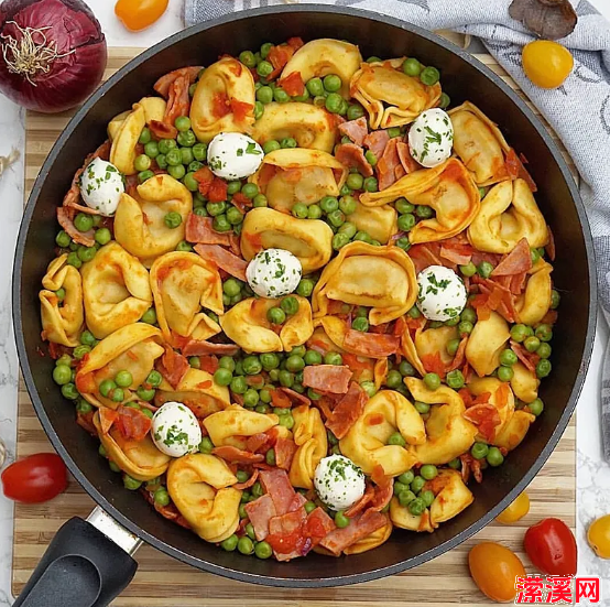 详细阅读:意大利饺子的做法,精致特色的意大利蘑菇饺子 意大利饺子的做法,精致特色的意大利蘑菇饺子