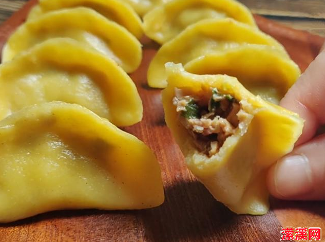 玉米面水饺子怎么和面，正确和面饺子皮才能劲道不会破