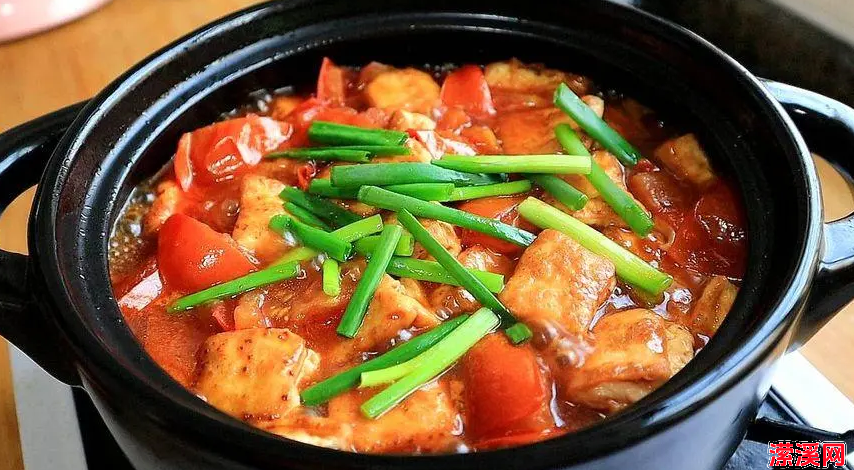 详细阅读:豆腐怎么做才好吃,下饭菜之茄汁豆腐煲,老少皆宜 豆腐怎么做才好吃,下饭菜之茄汁豆腐煲,老少皆宜