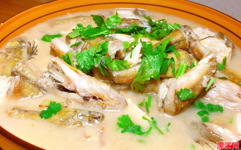 详细阅读:逢年过节待客,教你客家一锅豆腐鱼肉煲 逢年过节待客,教你客家一锅豆腐鱼肉煲