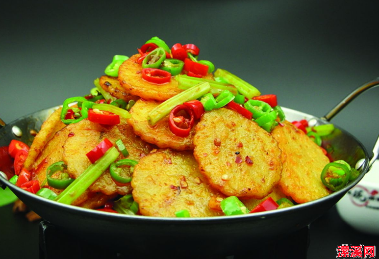 干锅土豆片很多人做错了，大厨教你正确做法