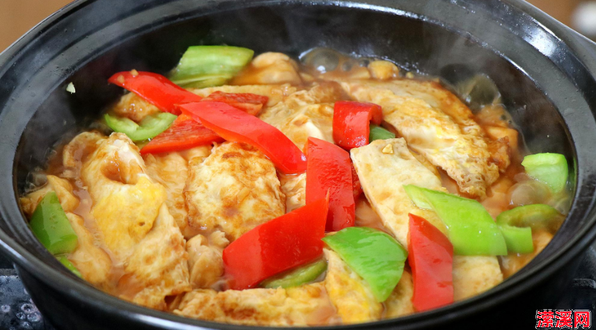 鸡蛋豆腐煲这种做法，鲜香味美，营养开胃