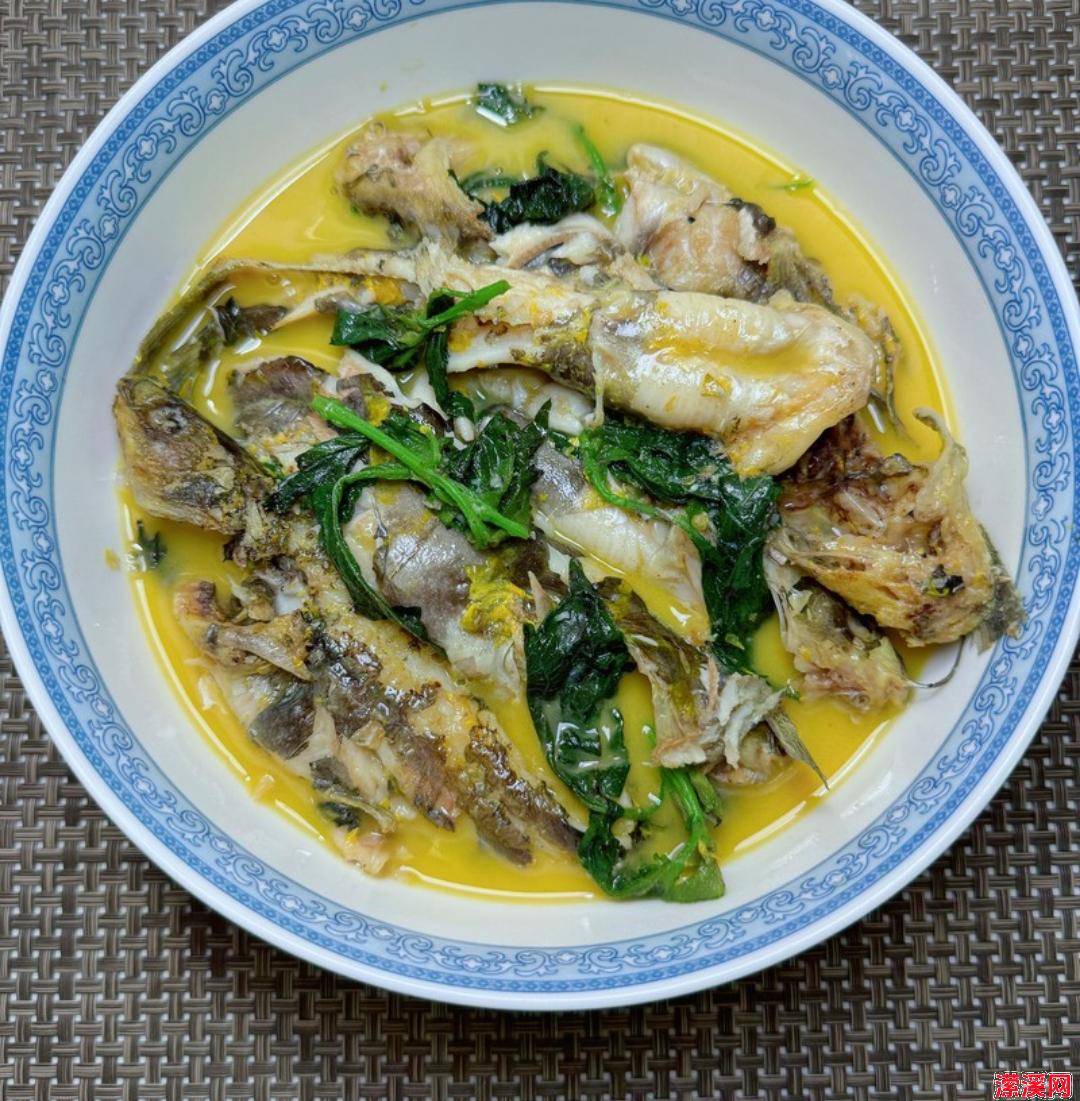 详细阅读:紫苏叶焖黄骨鱼,鲜美养生两相宜 紫苏叶焖黄骨鱼,鲜美养生两相宜