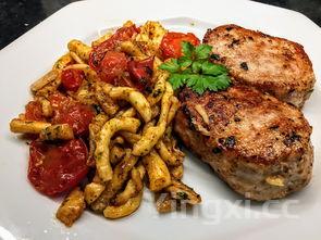 一斤鲜猪血兑多少水,蒸猪血的家常做法