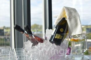 白酒兑香槟好喝吗？这样的奇妙组合究竟能带来怎样的口感体验