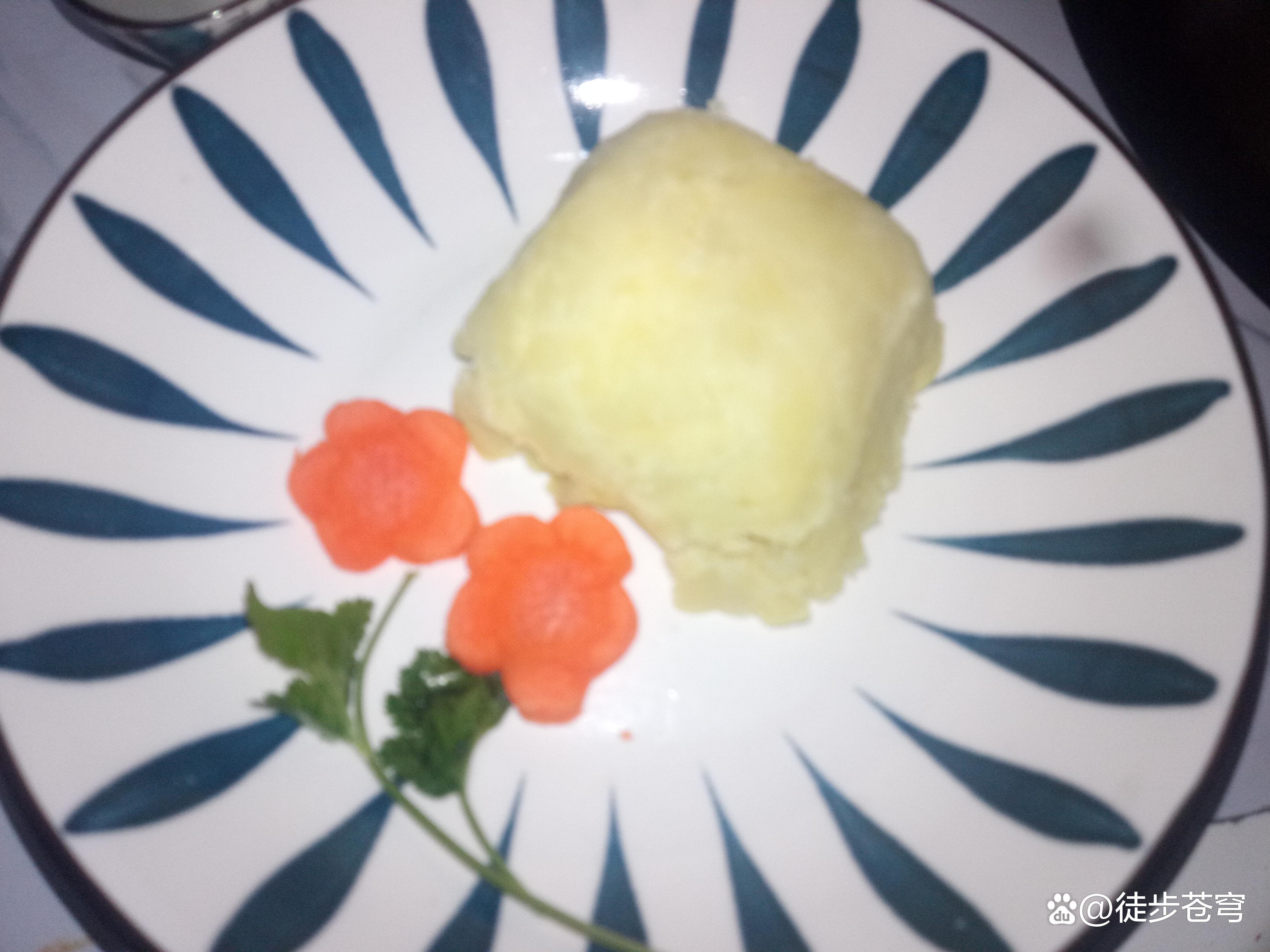 家庭自制土豆泥,家庭自制土豆泥最简单的做法