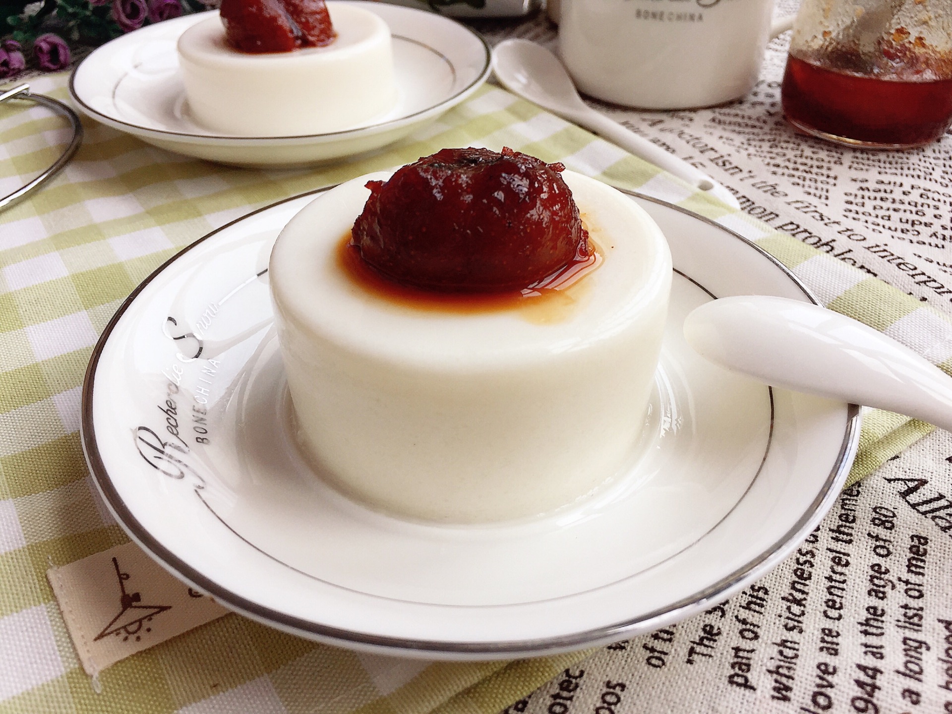 牛奶布丁,鸡蛋牛奶布丁