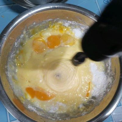 电饭煲蛋糕的做法步骤,电饭煲蛋糕的做法步骤八个鸡蛋